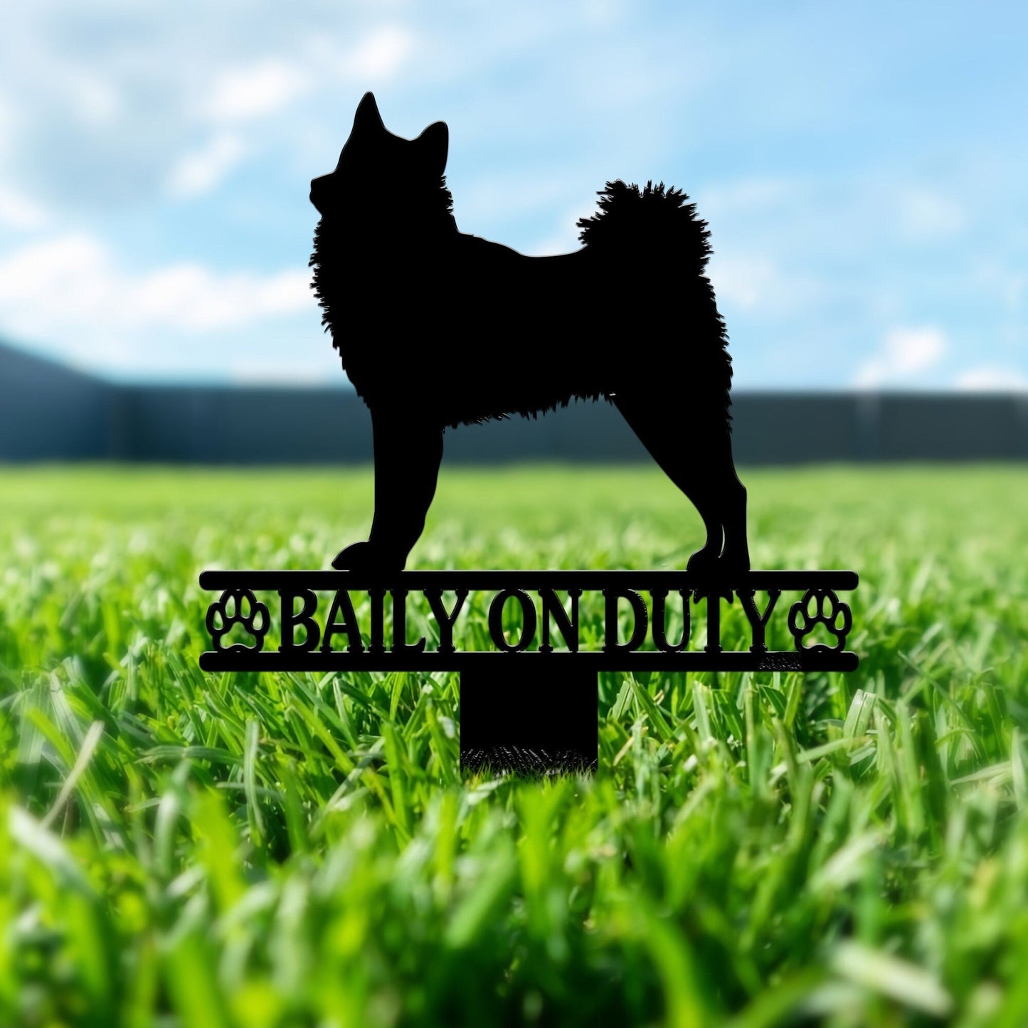 Custom Finnish Spitz Metal Stake with Solar Light, Finnish Spitz Garden Stake, Dog on Duty Sign, Dog Metal Yard Art, Finnish Spitz Lover