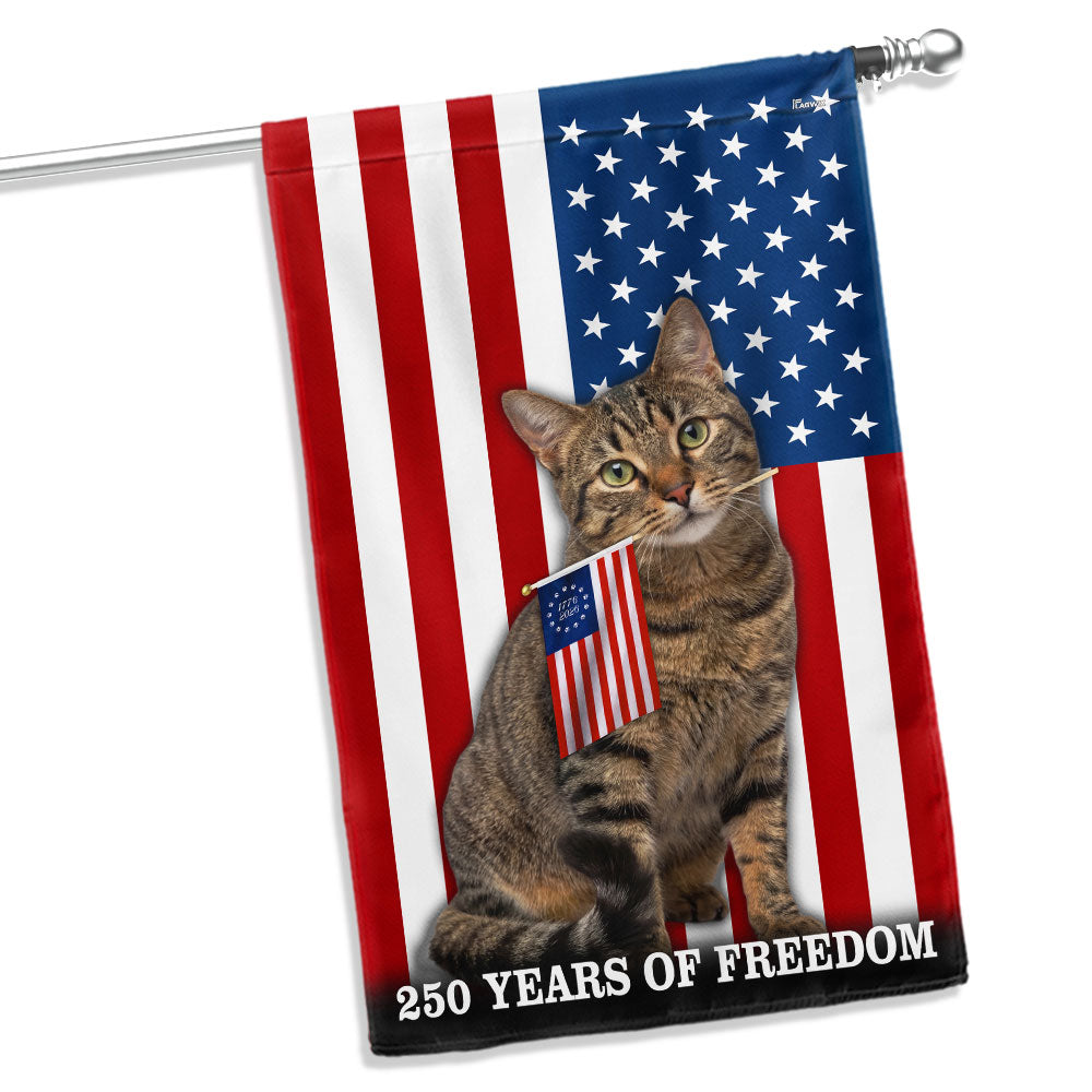 Cat American Flag, 250 Years of Freedom Patriotic Tappy Cat US Flag