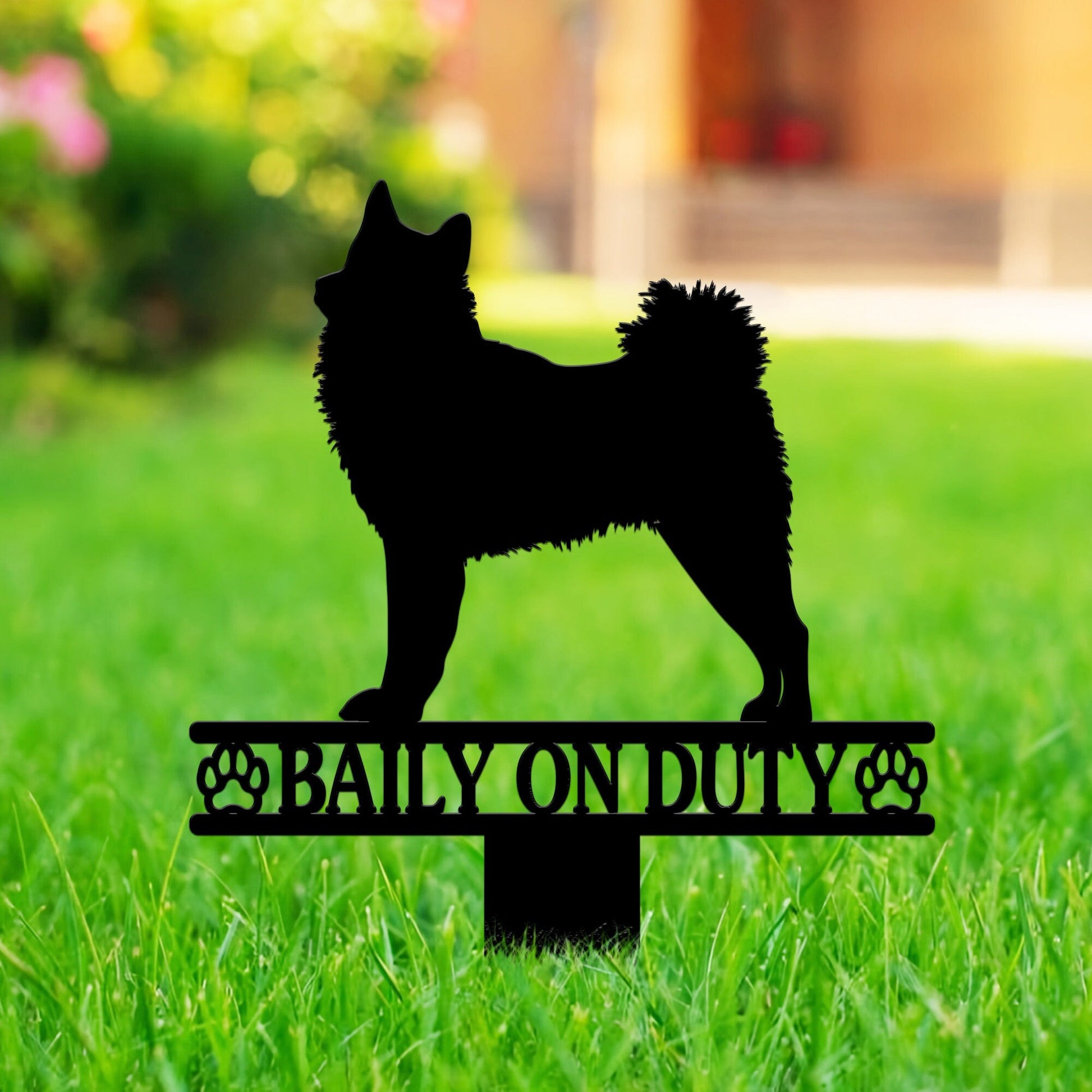 Custom Finnish Spitz Metal Stake with Solar Light, Finnish Spitz Garden Stake, Dog on Duty Sign, Dog Metal Yard Art, Finnish Spitz Lover